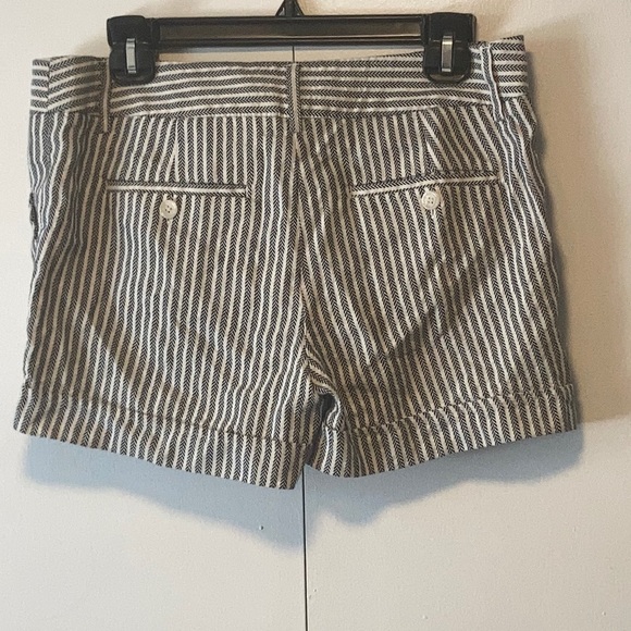 ABS platinum shorts - Picture 2 of 3